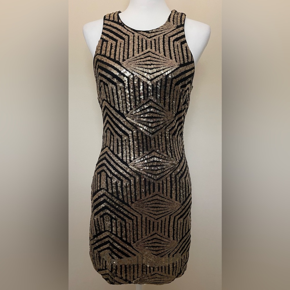 LULU'S Royal Flush Black and Gold, Geometric, Sequin,
Bodycon Mini Dress, Size M - Picture 3 of 10